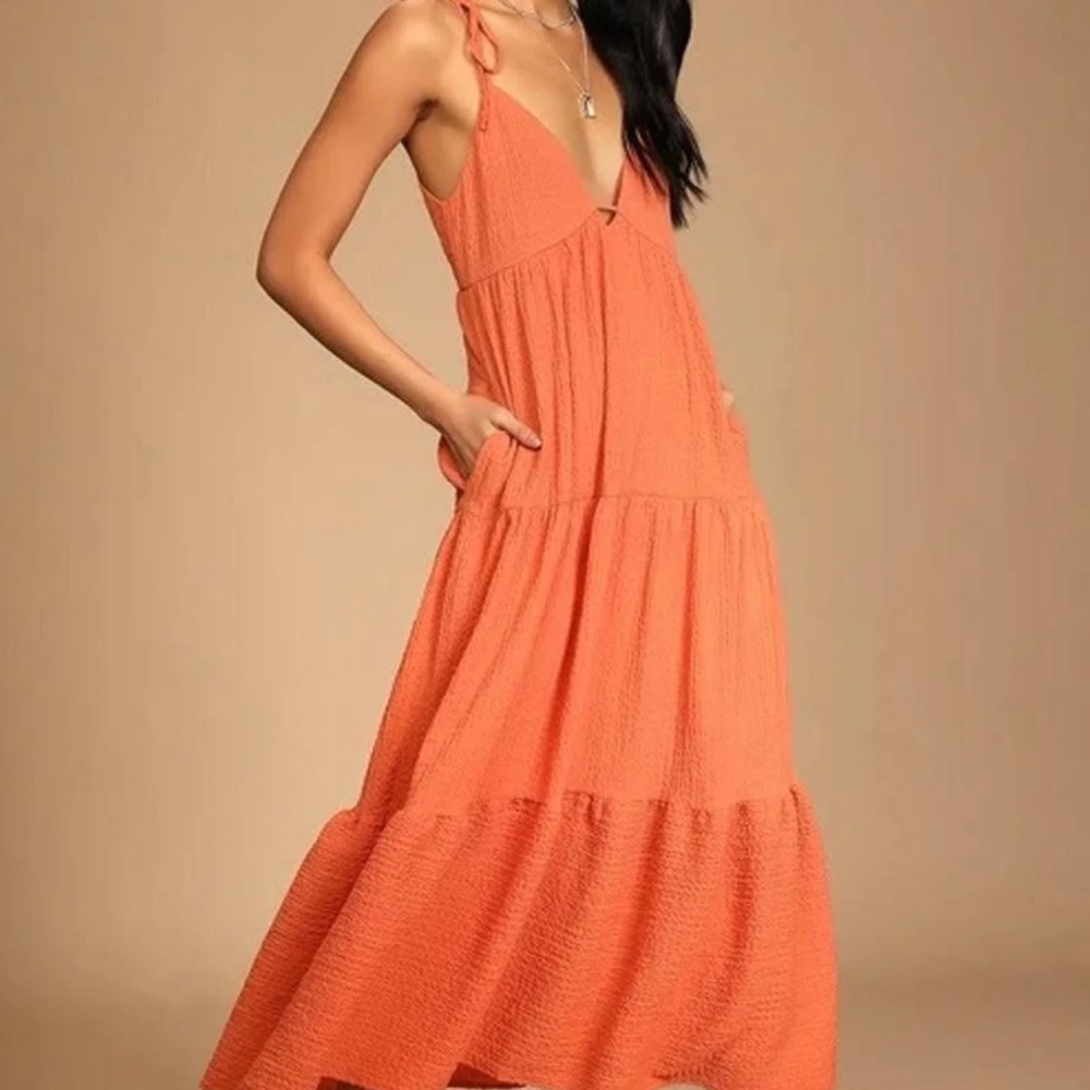 Lulu’s Let the Sun Beam Orange Tie-Trap Tiered Midi Dress With Pockets